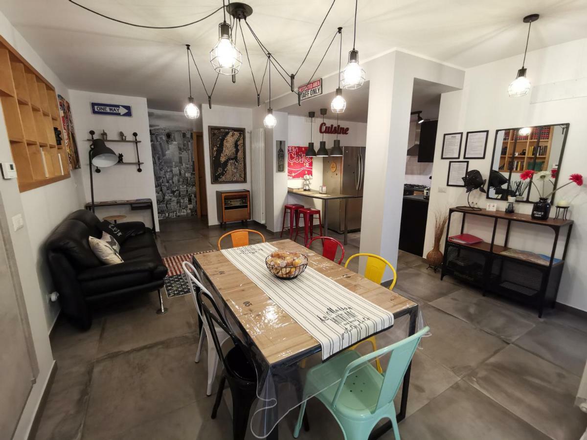 The Black Dog House Valenzano Buitenkant foto